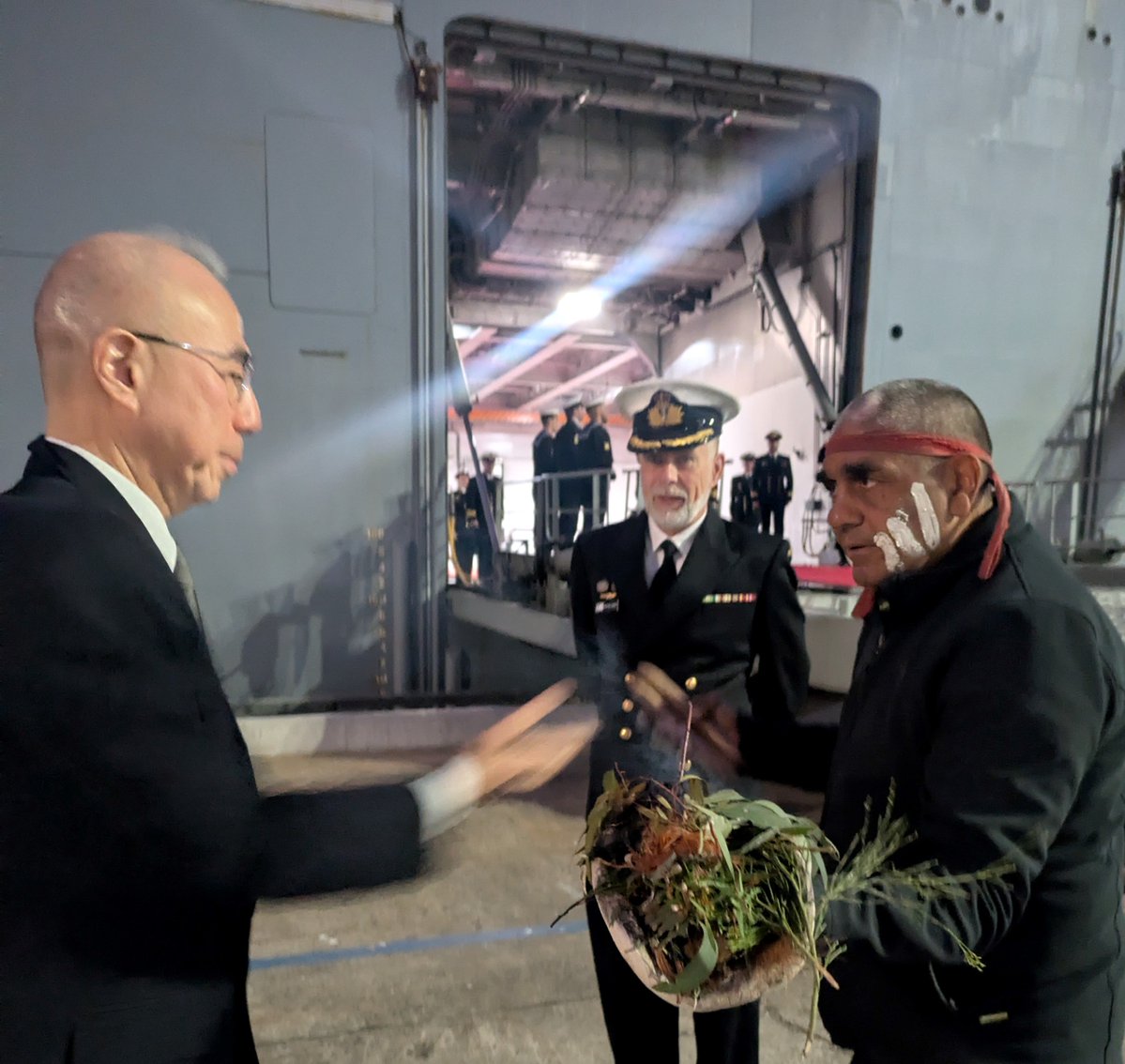 🇯🇵Embassy of Japan in Australia🇦🇺 (@jpembassyau) on Twitter photo "An exciting start to #TalismanSabre2025 on board HMAS Adelaide!🚢I hope🇯🇵's bonds & friendship with many nations will strengthen through the multinational & multidomain exercise #StrongTogether. Thank you to🇦🇺🇺🇸for this opportunity"-Amb Suzuki #TS25 <a href="/JapanJointStaff/">Japan Joint Staff</a> <a href="/DefenceAust/">Defence Australia</a> "An exciting start to #TalismanSabre2025 on board HMAS Adelaide!🚢I hope🇯🇵's bonds & friendship with many nations will strengthen through the multinational & multidomain exercise #StrongTogether. Thank you to🇦🇺🇺🇸for this opportunity"-Amb Suzuki #TS25 <a href="/JapanJointStaff/">Japan Joint Staff</a> <a href="/DefenceAust/">Defence Australia</a>