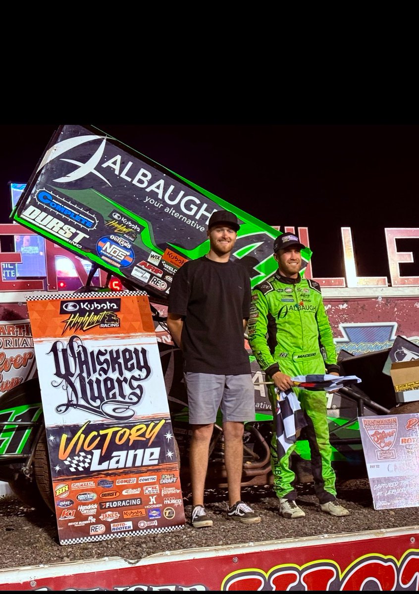 Sharp_Advantage's tweet image. Both of these guys always strap into there Sprint cars comfortably in Sharp Advantage custom fitted seat inserts. Congratulations @carson_macedo  on the win at Lernerville  
#Sprintcars #Winning #Safer #Comfortable #Since2003