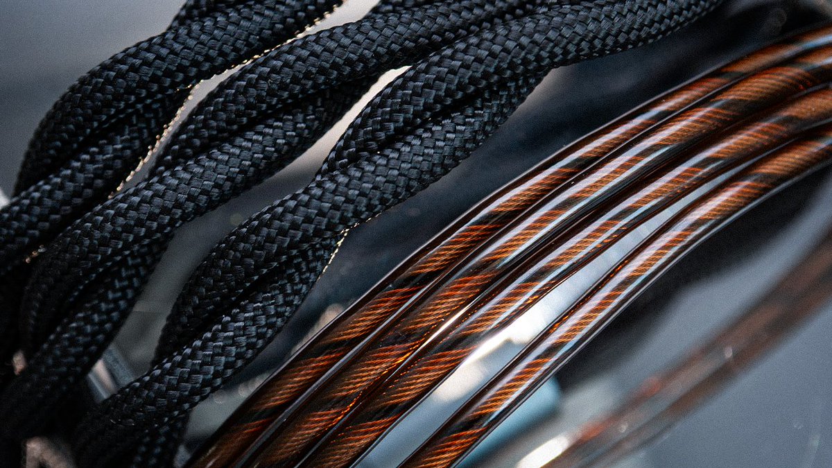 SoundsGood_jp's tweet image. 新ケーブル&quot;Eidos（エイドス）&quot;をAmazon/伊藤屋オンラインストアにて販売開始いたしました。

価格：8,800円→6,600円（数量限定25%OFF）

Amazon：amazon.co.jp/dp/B0FHV64CNV
伊藤屋オンライン：itohya.jp/products/sound…

伊藤屋オンラインストアでは8周年キャンペーンの対象です。（詳細リプ欄）