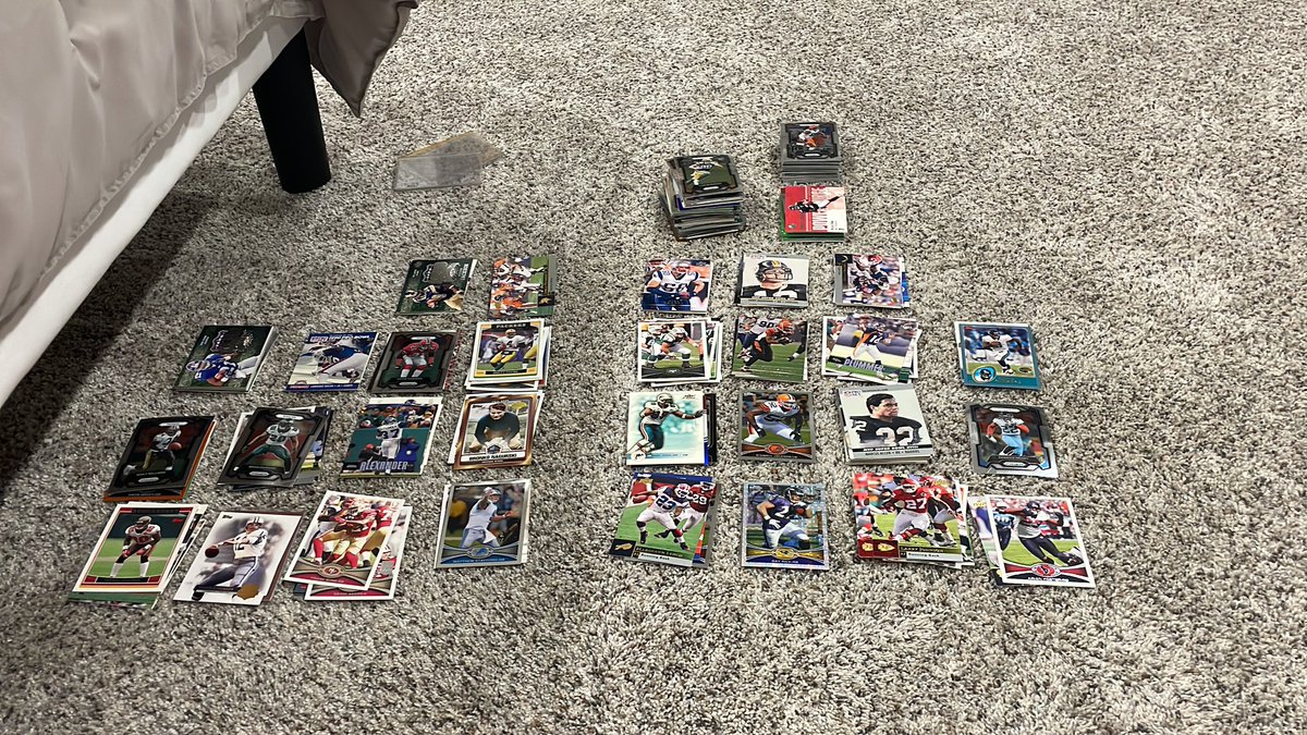 aklee51's tweet image. We have *A lot* of product going out next Monday night on #Whatnot(aklee_deals)! 

We have something for the whole NFL going down! 

We’ll have giveaways too!! 

Tune in Monday night at 8pm EST for #NFL Rookies, Legends, and Today’s Faves!!