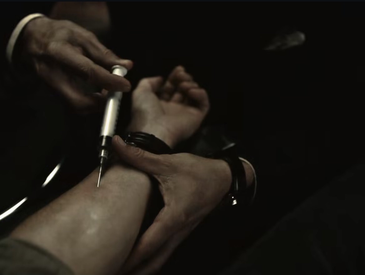microsoft_exo's tweet image. Reminder that Hannibal was consistently drugging Will in their sessions throughout S1