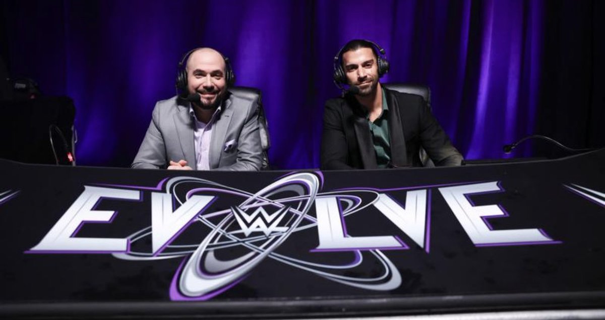 MrStoneWWE's tweet image. Happy bday to @Rosenbergradio … for his bday I’m letting him come to a Vanity Project party with me this week!!! He won’t last an hour…
#Hundos