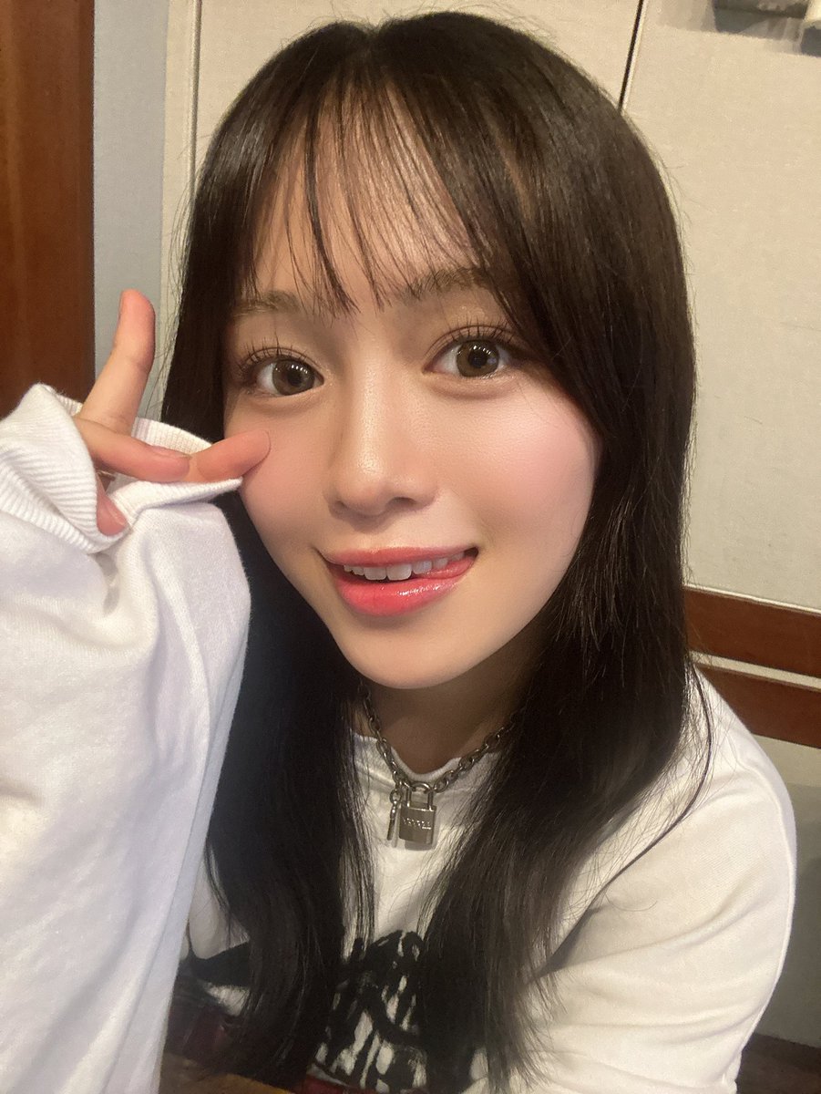 AyaEmori_BOX's tweet image. フォロワー11万人突破だ〜❕
フォローしてくれてるみんなありがとうございます❕❕( .ˬ.)"🤍ྀི
すっごい数だあ❕( ˘꒳˘)