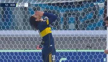 Borqueperdio's tweet photo. "Riqulme" "Boquita"

BOCA PERDIÓ xq nadie entiende como puso a Fabra de titular teniendo a Braida (para ponerlo de 8 del lado derecho) y parece que Blanco estaba bien (dsp entró) Cavani exjug titular también, no hizo nada y erró lo poco q tuvo, cada jugada parada rival es GOL https://t.co/SkyNDCB8ML