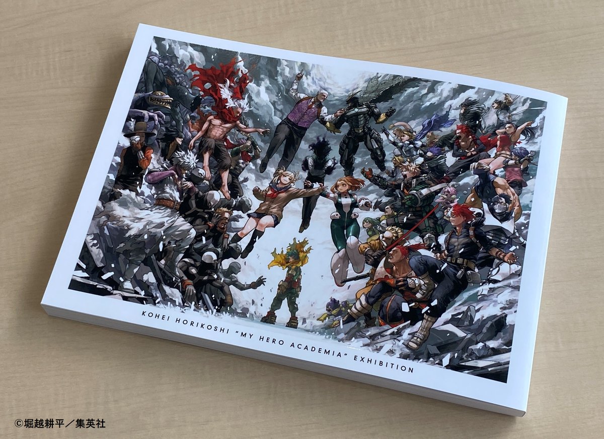 heroaca_exhibit's tweet image. 【#ヒロアカ原画展 グッズ紹介】
公式図録では、原画に加え、＜ネーム＞や＜線画＞などの制作資料に、堀越先生による作品解説の他、展覧会特別描きおろし”Snapshot”も収録！！
さらに、ここでしか読むことができない全8ページのロングインタビューも！ 
展覧会の…
