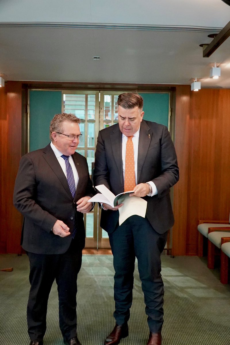 MiltonDickMP's tweet image. It was an honour to appoint new members of the Speaker’s Panel. It was important to me to ensure there was gender parity on the Speaker’s Panel this parliament. I know these Members will do a wonderful job overseeing Parliament and I thank them for taking on this responsibility.