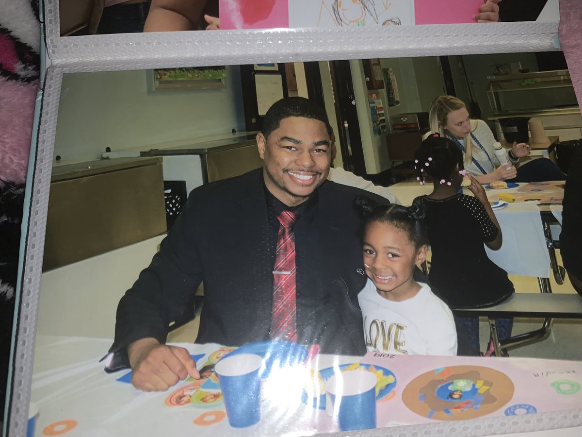 daddyfromDaNati's tweet image. *daughter sends me a pic*
Me: Woooow! You were so little lol
Daughter: You were little too!
Me: 🤣🤣🤣🤣🤣🤣