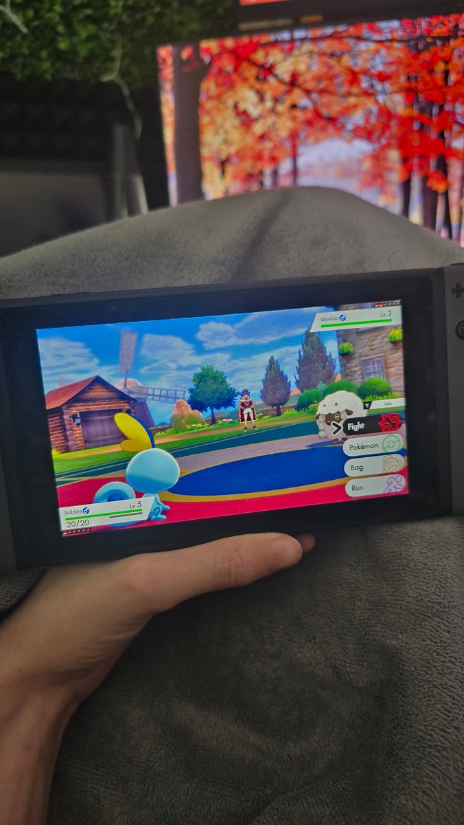 PearlescentMoon's tweet image. Finished Pokémon Sun, and now time for Sword! Never finished Sword (or even X) before, so here&apos;s to me catching up. 😄