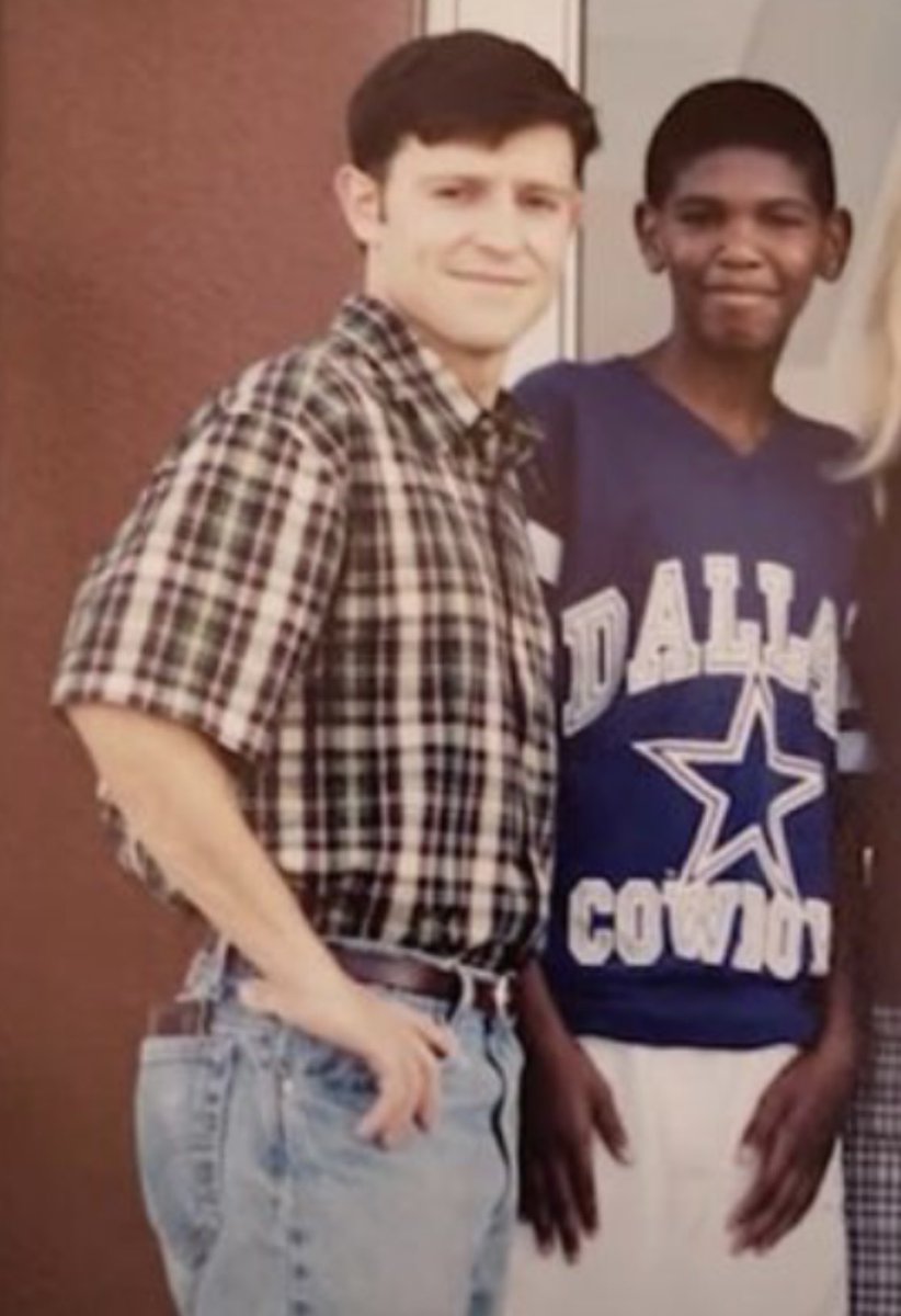 DasSchinkenbrot's tweet image. You mean to tell me the man who “adopted” his “son” closed Congress to avoid votes on Epstein?