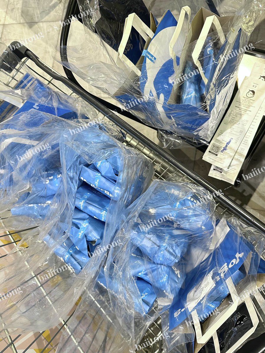 ทีมต่างจังหวัดอยากฝากหิ้วโยเกิร์ต #YogurBaraThailand DM มาได้เลยน้า

🚚 หิ้วรอบพรุ่งนี้ (ศุกร์ 25/7) ส่งวันเสาร์ &gt; ของถึงวันอาทิตย์

✅ มีส่วนลดให้ 10% ทุกชิ้น 
🛍️ ค่าหิ้ว 3 ชิ้น 100 (ชิ้นละ 39)

จัดส่งได้ทั่วประเทศ คิดค่าส่งตามจริง!