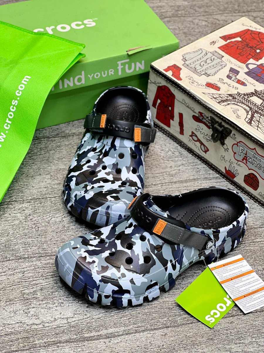 Naheematullah22's tweet image. Off Road Crocs๐๐๏ธ
Available in sizes39-45
25,000 naira
Comes boxed.
Please help repost ๐