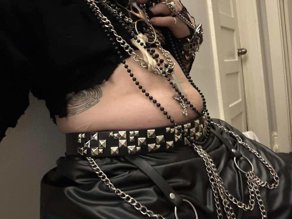 tummy is hot asf idc what anyone says i didn’t pierce that shit for nothing

#ftm #dogboy #ftmporn #t4t #pup #pupplay #nsfwtw #nsfw #kink #gay #trans #porn #puppyboy #tdick #boypussy