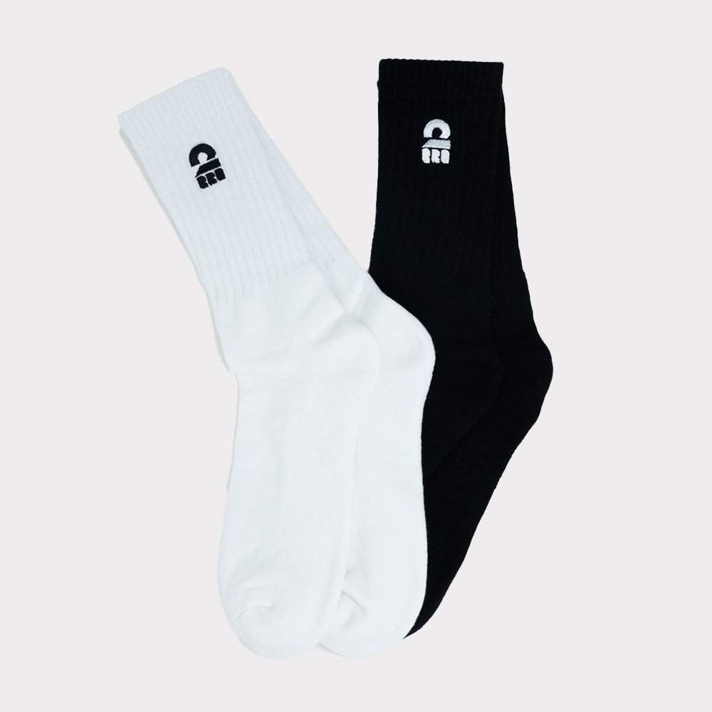 MediaLink_Inc's tweet image. \2BRO. STOREからのおしらせ📣/

ご要望にお応えし大好評発売中の「SIMPLE SERIES」LOGO Socksに22-25cmサイズが新登場！🧦✨
展開中の大きめサイズとあわせて
自分にぴったりの1足を選べます！

普段使いしやすいシンプルデザインで
さりげなく足元にも2BRO.らしさを。
▶️2bro-store.jp