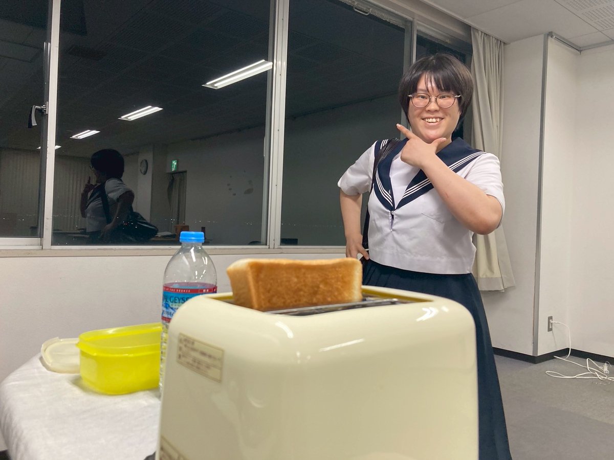 unit_comet's tweet image. #コメットモノローグ 稽古7日目。
いよいよ、超・追い込み期間へ。
モノローグ演劇会の上演は1人5分以内。雑味を落としてクリアに。
まだまだ行く!☄
#モノローグ演劇会KOCHI
#演劇祭KOCHI2025