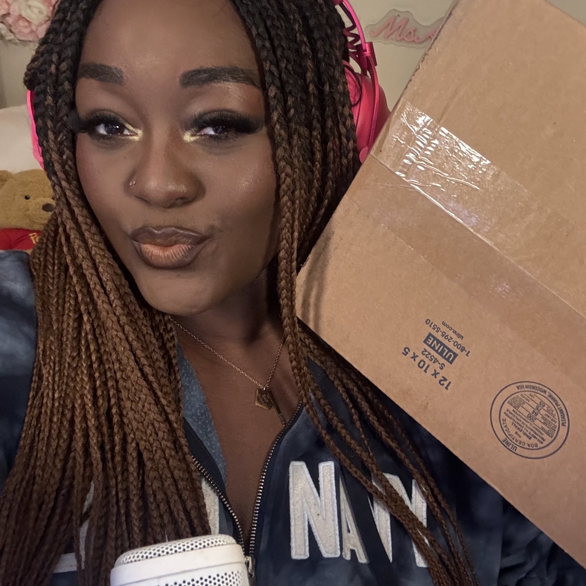 MsAshRocks's tweet image. We are LIVE on Twitch with our sponsored stream playing Wheel World!! They sent me a special package for launch day 👀
Come watch us unbox it!!
#ad