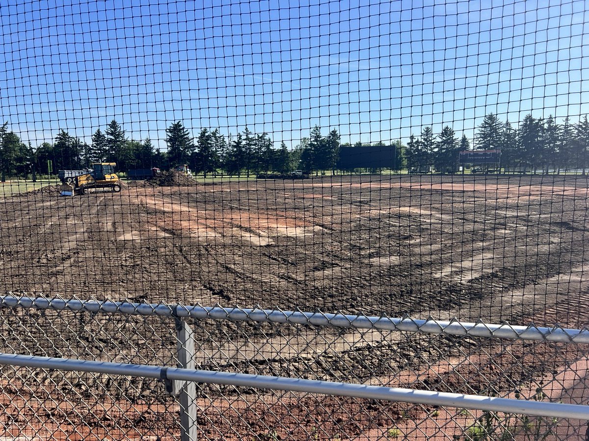CoachHallock5's tweet image. Turfing. The. Stell.