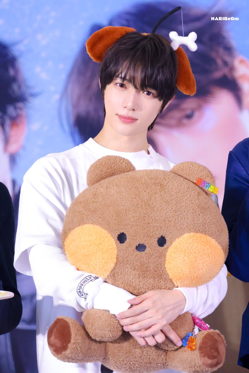 HARIBeOm_313's tweet image. εïз 250723 εïз 뮤직아트
🐻🧸
#투모로우바이투게더
#범규 #BEOMGYU #TXT_범규
#TXT #TOMORROW_X_TOGETHER #ボムギュ