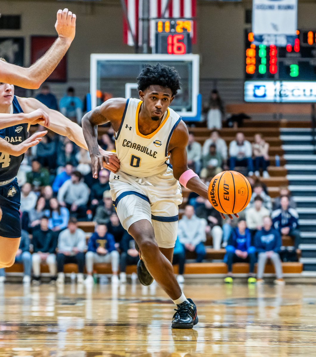 CedarvilleMBB's tweet image. #️⃣0️⃣ Jaylen Davis 😤
↪️Accessories sold separately & 🔋not included