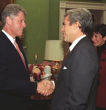 KaceeRAllen's tweet image. On July 6, 2007, a 23-page letter from Jeffrey Epstein's attorneys, Alan Dershowitz and Gerald Lefcourt, claimed that Epstein co-founded the Clinton Global Initiative, later known as the Clinton Foundation.
The letter was part of a successful plea deal before Epstein faced…