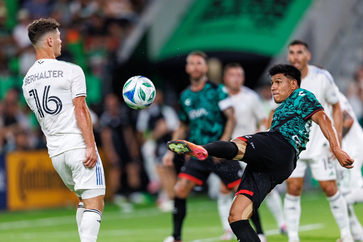morgantencza's tweet image. First half photos from MLS All Star 📸
