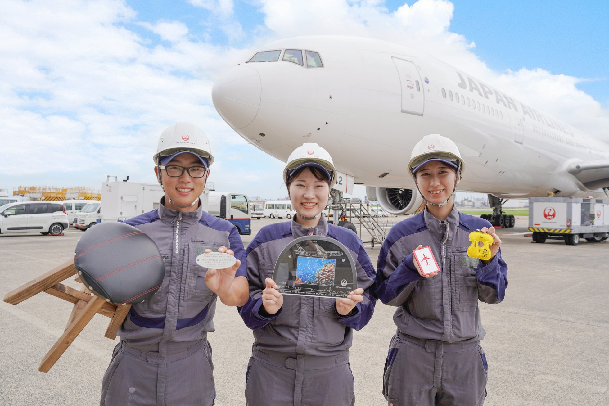 JALexpress機内販売品　未開封　おまけ付き JALexpress機内販売品 未開封 おまけ付き - メルカリ