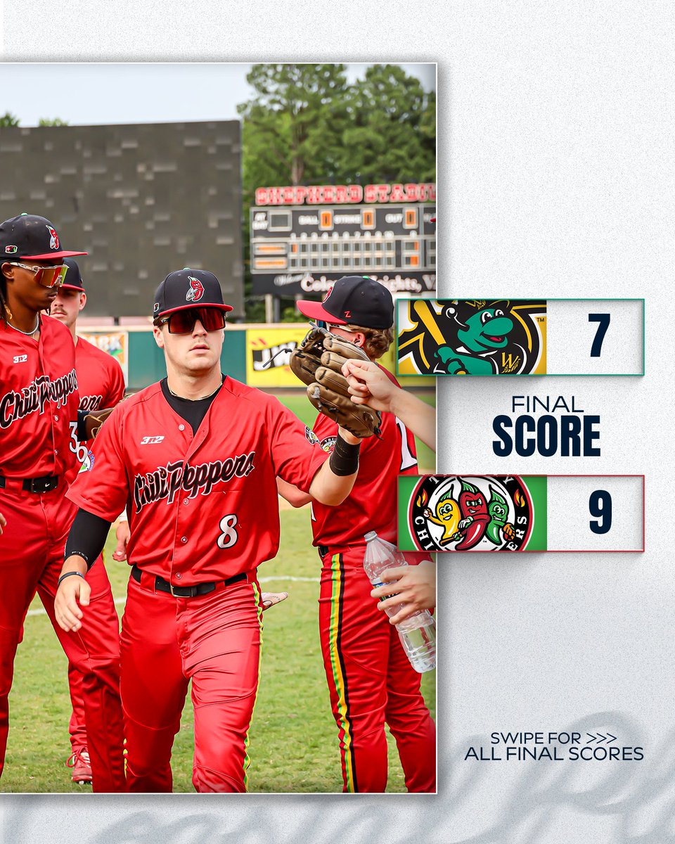 CPLBaseball's tweet image. Closing time on tonight’s action ⏳
The @WilsonTobs fell to the @GoChiliPeppers
#TheFutureIsNow