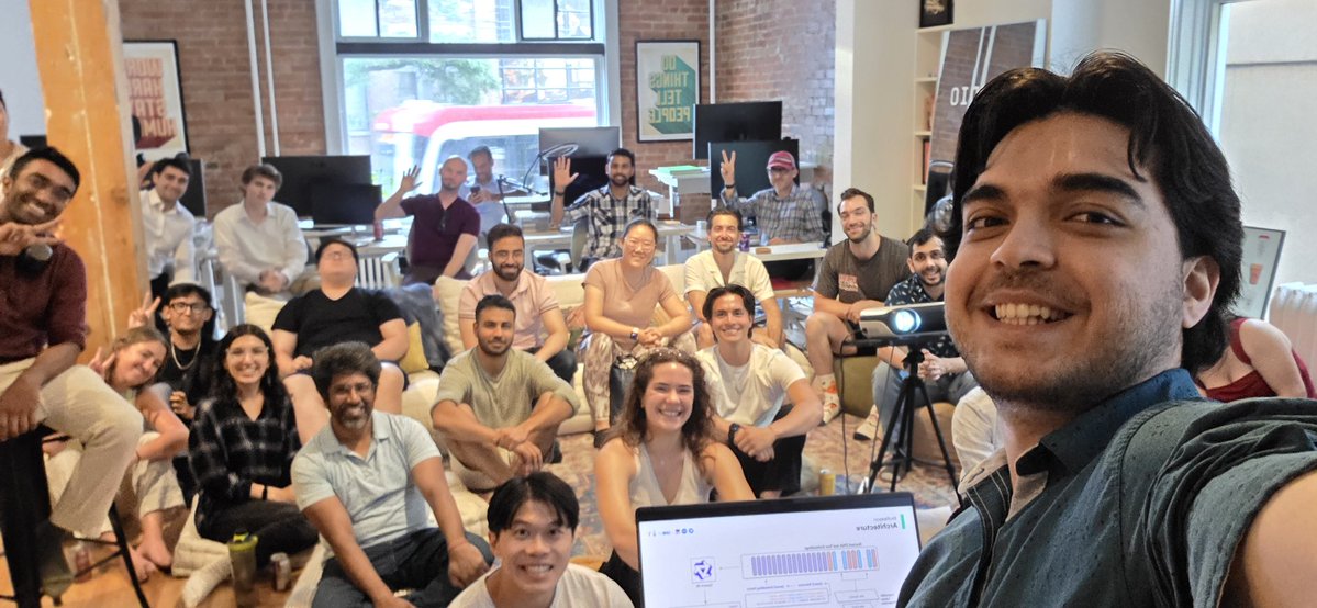 adibvafa's tweet image. So much energy at @535TORONTO !
Presented BioReason to an incredible audience