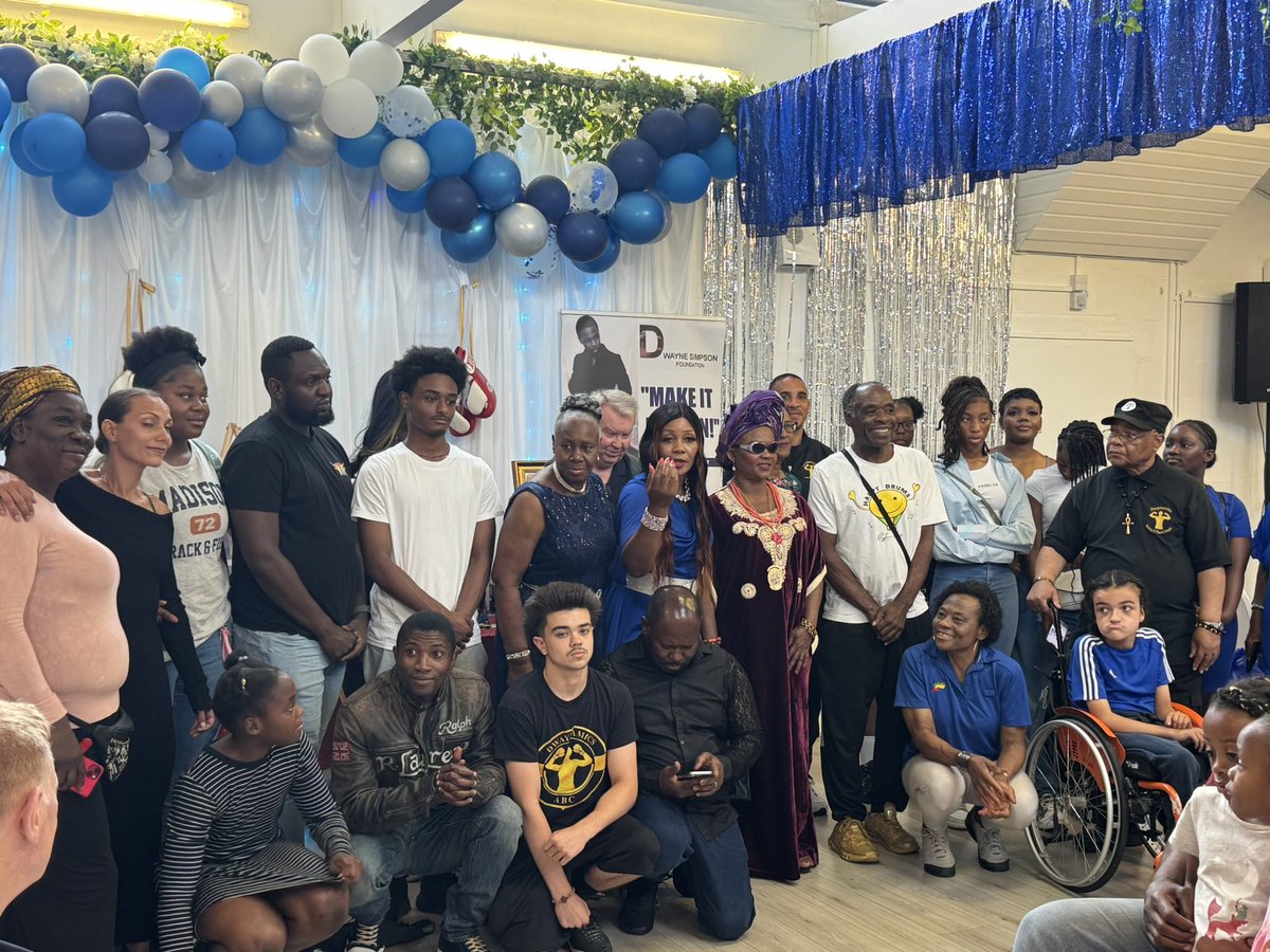 ChristiGabbitas's tweet image. I had the honour of attending a powerful event in Loughborough Park Community Centre organised by the inspirational Pastor Lorraine Burrell Jones MBE, whose son Dwayne Simpson, was fatally stabbed just before his 21st birthday. We celebrated his incredible legacy of establishing…