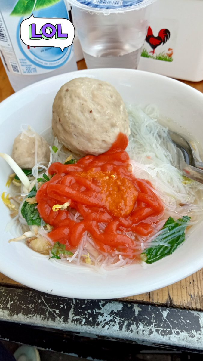 " Istirahat sebentar bukan berarti menyerah,,kadang kita butuh jeda untuk kembali kuat,,"👍

Santun ashar 
Bentar Laparrr🍜🤭🧋