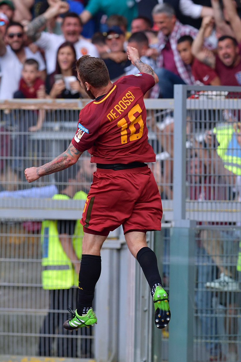 Happy Birthday, 𝐃𝐃𝐑🎂💛❤

#ASRoma