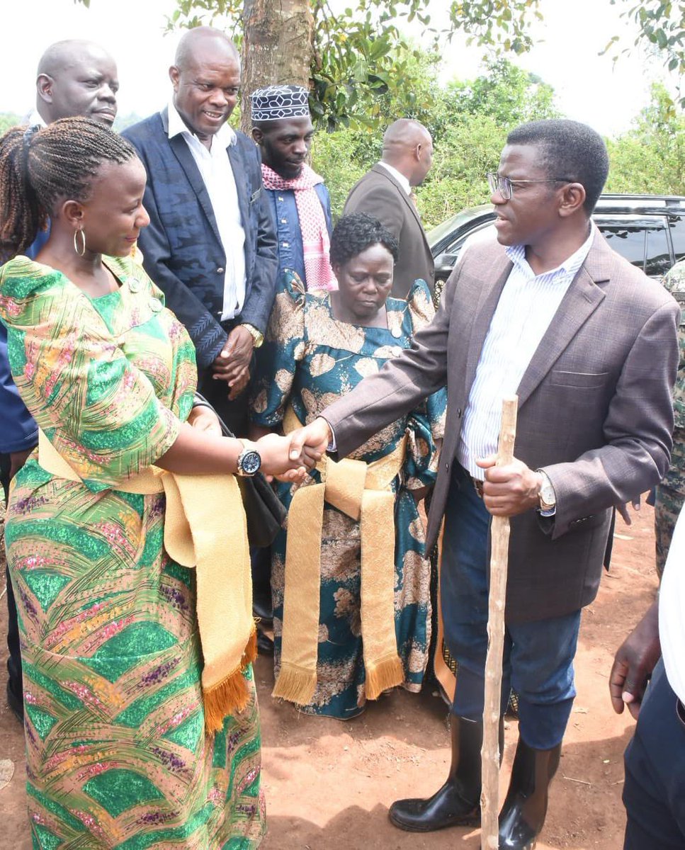 Aisha Nabwanika (@nabwanika) on Twitter photo As a proud member of Ssaza Kyaggwe <a href="/Essaza_Kyaggwe/">Essaza Kyaggwe</a> , I joined community members in welcoming the Kamalabyonna of Buganda <a href="/cpmayiga/">Charles Peter Mayiga</a> to Naggalama Mukono T/c for his official visit to farmers. It was a light and inspiring moment for the youth to work harder and live a better life As a proud member of Ssaza Kyaggwe <a href="/Essaza_Kyaggwe/">Essaza Kyaggwe</a> , I joined community members in welcoming the Kamalabyonna of Buganda <a href="/cpmayiga/">Charles Peter Mayiga</a> to Naggalama Mukono T/c for his official visit to farmers. It was a light and inspiring moment for the youth to work harder and live a better life