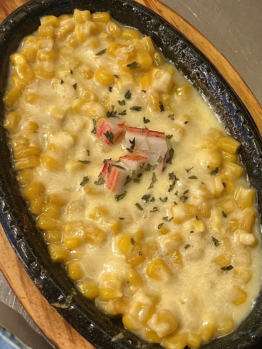dongdong_eat's tweet image. 데리야끼맛 쪽갈비에 단짠단짠콘치즈 싸먹기