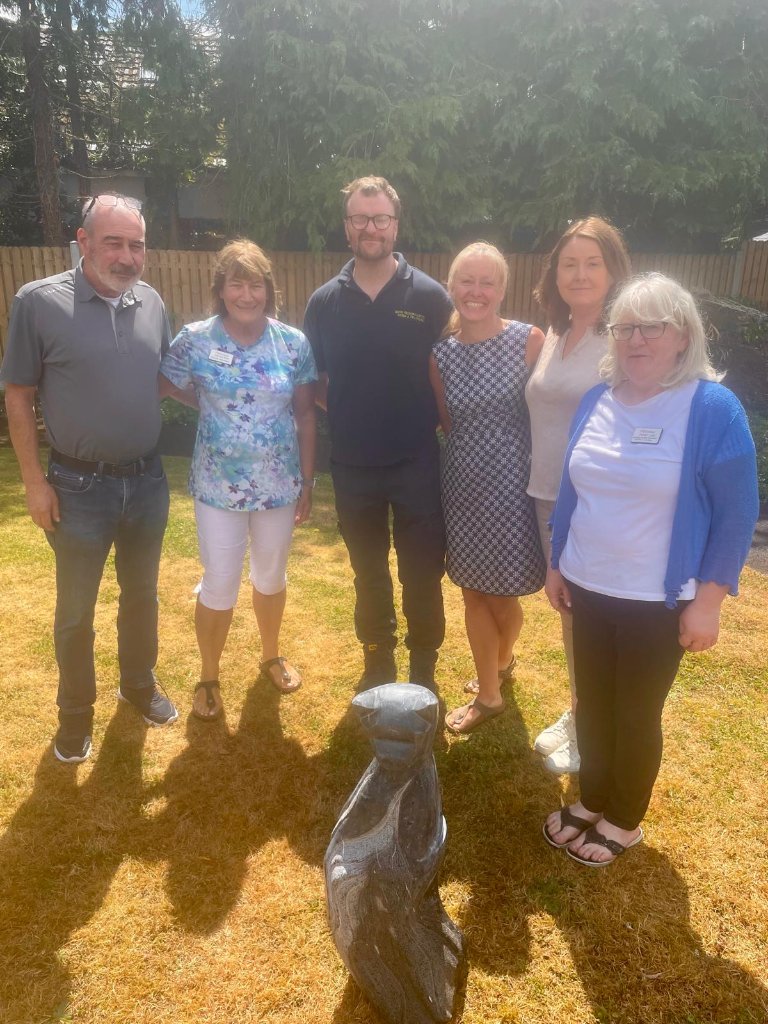 MSIRELAND's tweet image. A huge #ThursdayThankYou to Jimmy and the team at Wheatfield Prison for their continued support of our MS Care Centre.
Their kind donations of flowers, plants, and handmade sculptures have created a garden space enjoyed by our service users and staff.