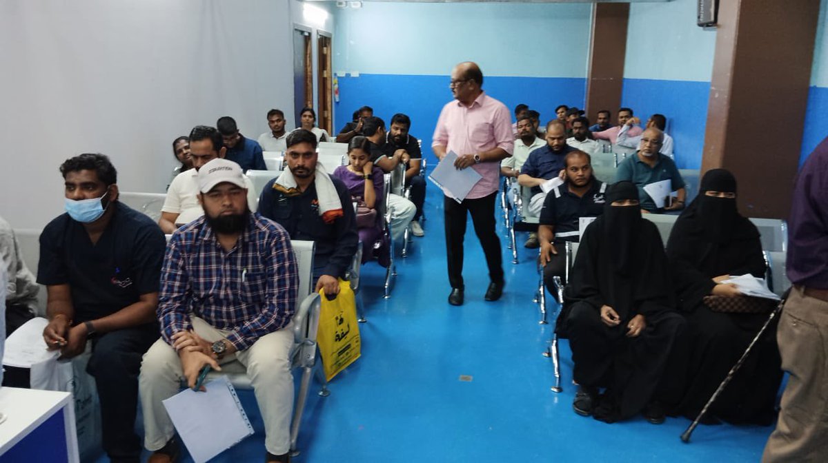 IndianEmbRiyadh's tweet image. Embassy of India is rendering Consular services in  Al Khobar/Dammam today 🇮🇳🇸🇦.
Requirements of Indian nationals for various Consular services are being addressed satisfactorily.