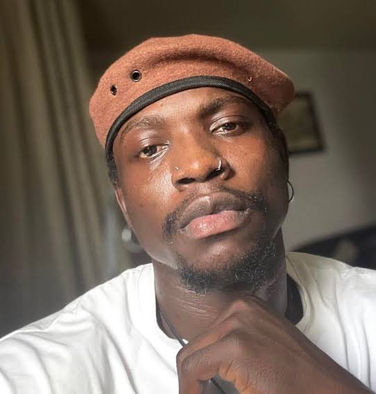 GossipMillNaija's tweet image. Breaking News: “VeryDarkMan is nothing but a Clout Chaser, who used my Late brother Mohbad’s D**th to Trend and chase clout , before my brother passed away VDM no get mind to talk to me anyhow, But I done hand you over to Portable ” - Hadurah Mohbad’s brother fumes