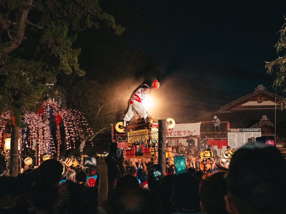 tensei_camera's tweet image. 広島Days📸
福山新市祇園祭「けんか神輿」⛩️
熱気が凄くて面白かったー😊
次回は有料席行きたいな🥹
動画しか撮ってなくて1枚切り取りですが💦
#素盞嗚神社 #福山市 #けんか神輿 #lumix