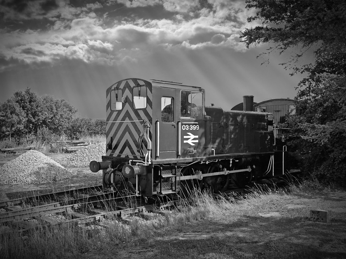 Tarka_Man's tweet image. #ThrowbackThursdays with a class 03 on the branch service