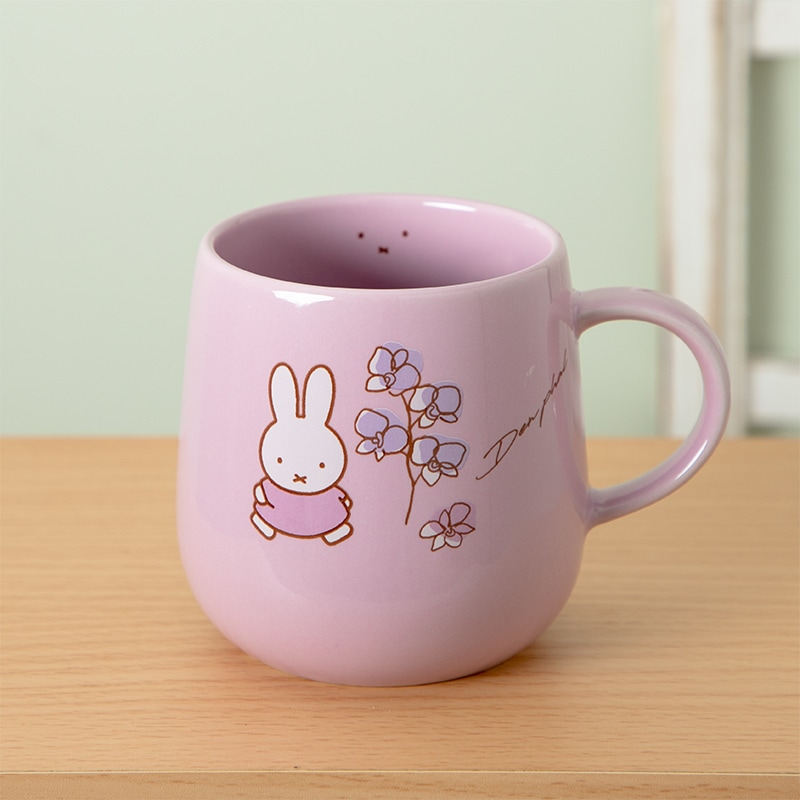 FlowerMiffy's tweet image. \✨Happy Birthday✨/
8月生まれの方へ、誕生花をモチーフにした贈り物はいかがでしょうか？🥰
8月の誕生花は「デンファレ」。つやのある美しい花をいくつも咲かせ、どこかエキゾチックな雰囲気があるお花です。
花言葉は「お似合いのふたり」「有能」。
benelic-flower.com/view/search?se…