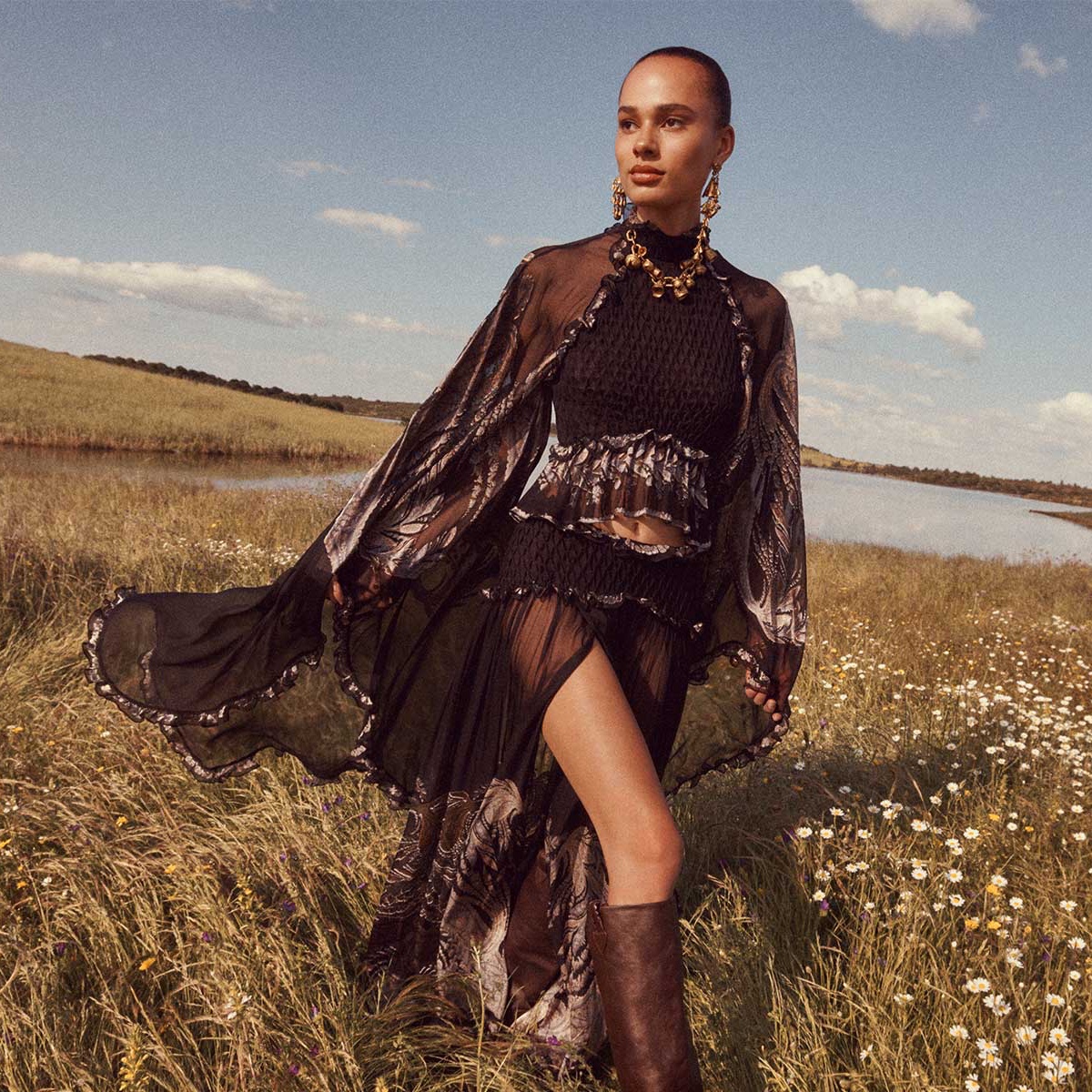kendam_com's tweet image. Zimmermann Fall Winter 2025-2026 Campaign shot by Benny Horne kendam.com/news/campaigns…

#Zimmermann #FW25 #AW25 #Campaigns #Sydney #Fashion #Kendam