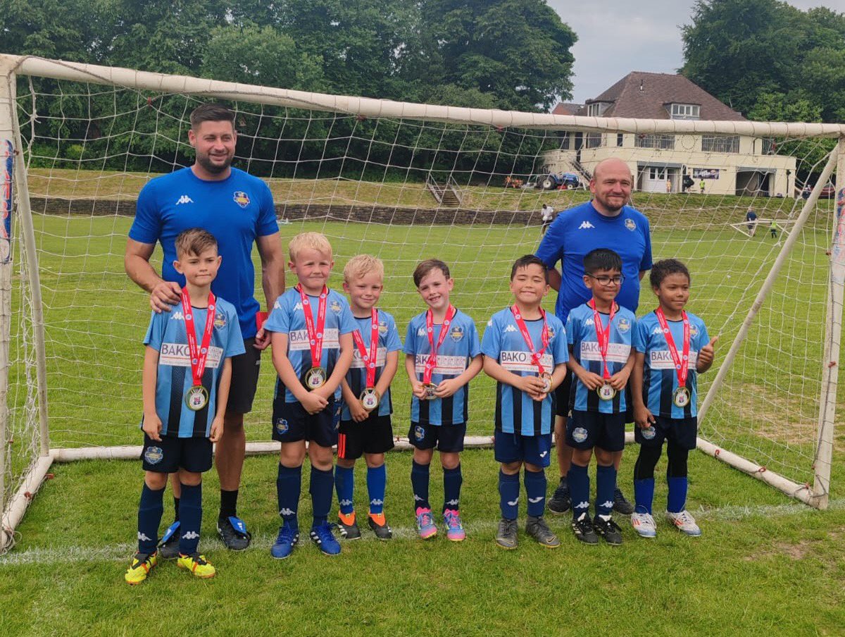 Teamgrassroots_'s tweet image. #EndOfSeasonShoutout Jogabola U7s who reached finals of Chairmans Cup in BBDFL, they came runners up but played amazing. 

#GRF #GrassrootsFootball #TeamGrassroots