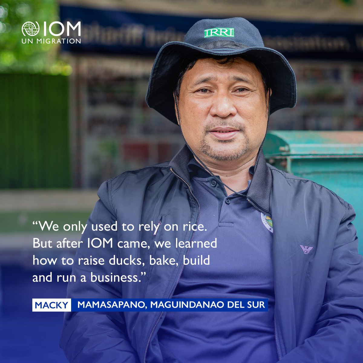 UNPhilippines's tweet image. “We thought we had no more hope”
Years of conflict & flooding devastated Macky’s farm in Mamasapano.
But through @IOM_Philippines' #NEXTProject, he and fellow farmers rebuilt livelihoods🌾
Now, they lead with hope.
Read more ⤵
tinyurl.com/yukjdptb