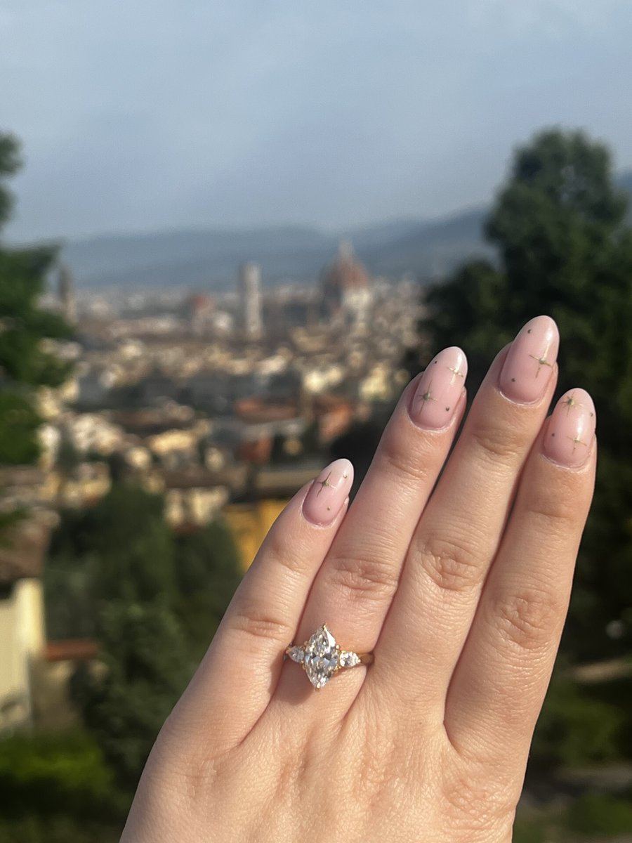 While the view was undoubtedly stunning, they only had heart eyes for each other 😍 A beautiful, platinum version of the Affinity ring takes centre stage with a sensational 1.76ct marquise diamond that should be seen to be believed 💍 

#engagementring #couplesinlove
