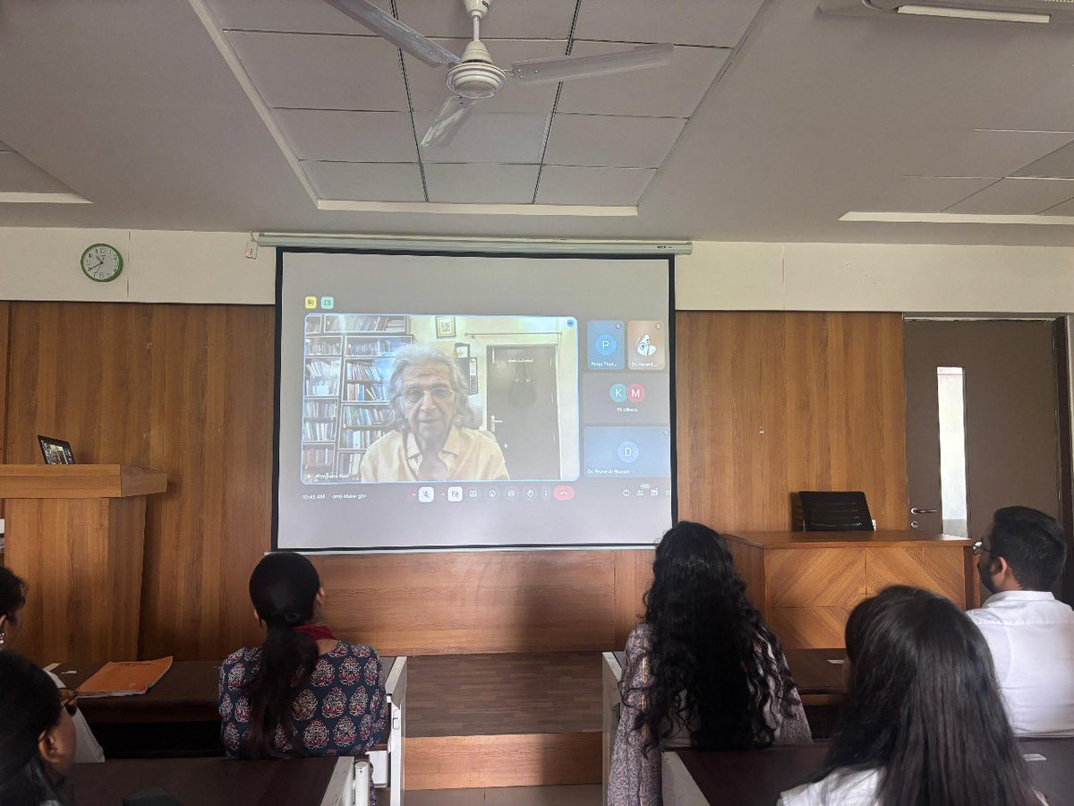 gujuni1949's tweet image. The Centre of Excellence, University School of Law, Gujarat University, with the cooperation of Rashtriya Raksha University, successfully organized an expert session on "International Humanitarian Law in the mid 21st Century: Problems & Prospects." The session was delivered by…