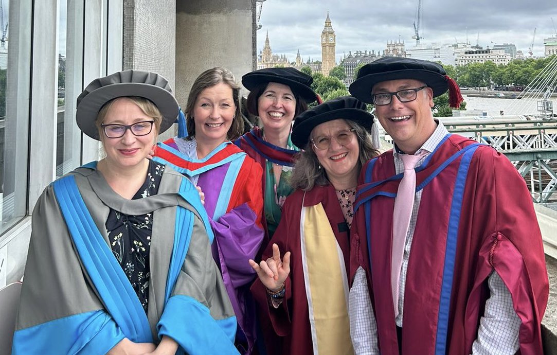 Claire Robertson tweet media