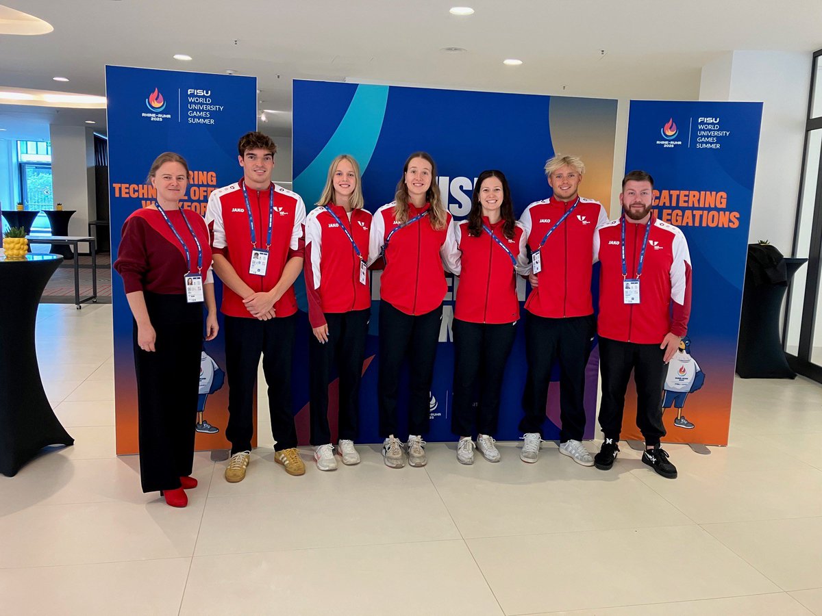 #TeamÖsterreichBerlin bei den FISU World University Games 2025 🏊‍♀️🇦🇹
Die <a href="/AustriainDE/">Österreichische Botschaft Berlin</a> besuchte die Schwimmwettkämpfe in der SSE Berlin &amp; tauschte sich mit den Studierenden über Sport &amp; Studium aus. 🎓
Wir gratulieren allen Athletinnen &amp; Athleten zu den großartigen Leistungen! 💪