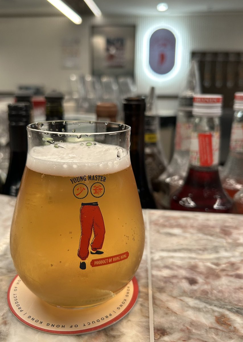 tabizuki43's tweet image. 「てとらさん、6万人達成&ACGHK出演にKP🍺」
Cha Chaan Teng Sour 4.0%
Salted Lime Gose
Young Master & Friendsにて
#敷嶋重工写真部