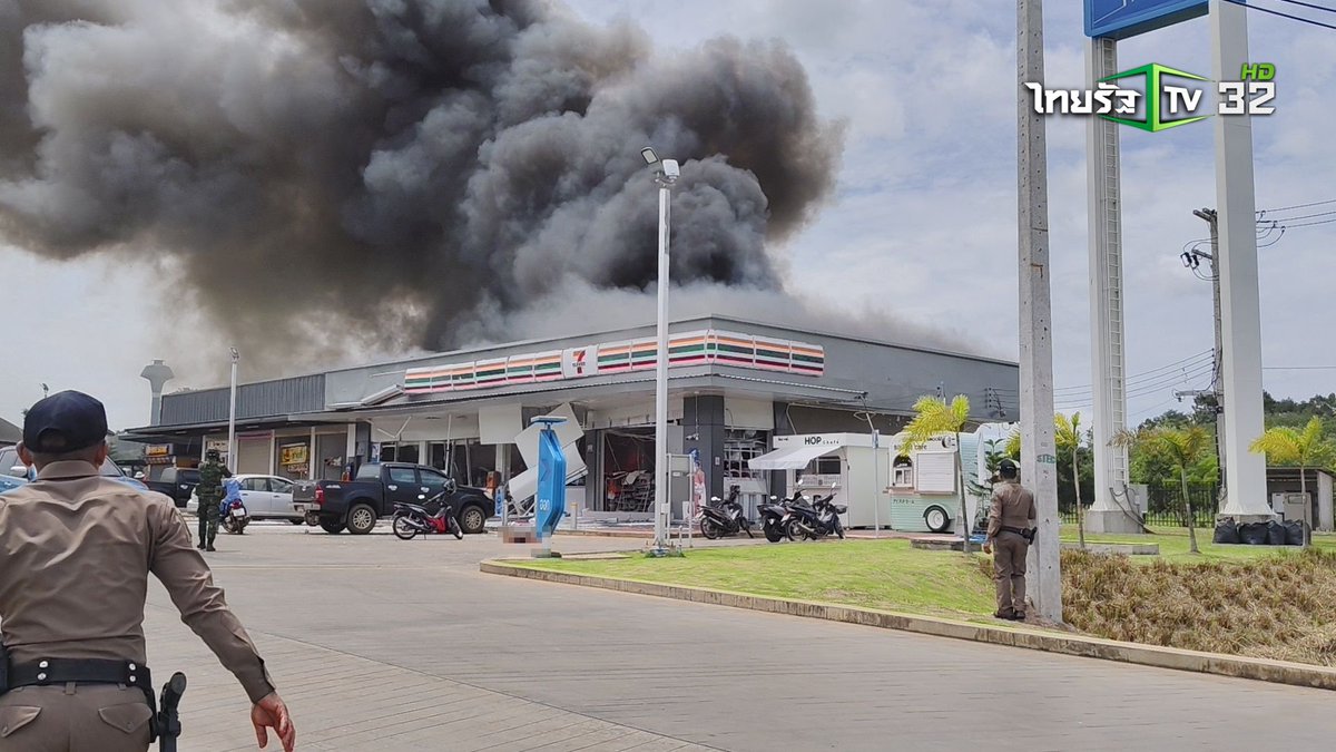 Worldnews1008's tweet image. #ไทยกัมพูชา
It's massive
Thailand launched Air Strike over Cambodia in retaliation of open fire