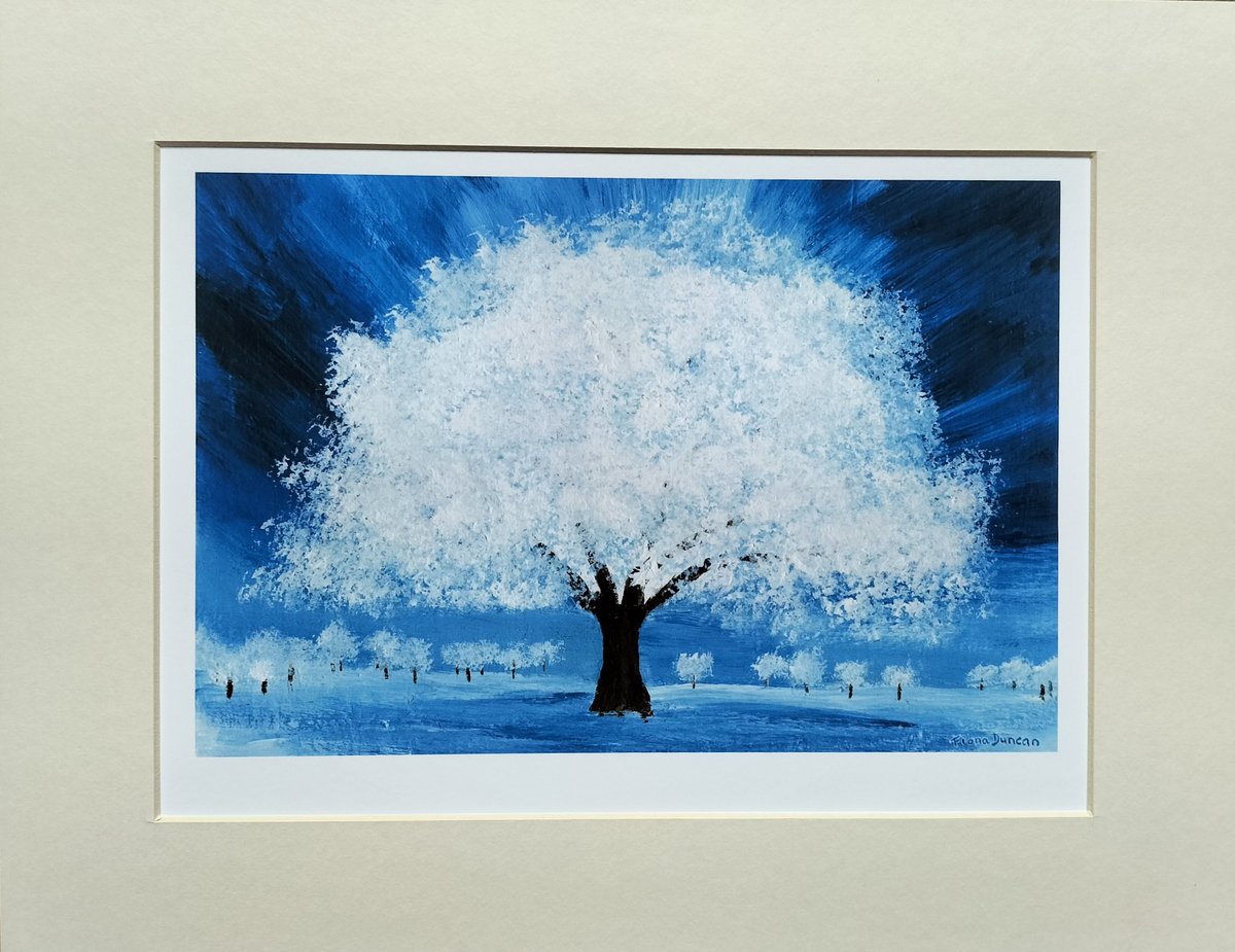 OrigArtPrints's tweet image. Tree of Light. A winter scene on a deep Prussian Blue background.
#EarlyBiz #LincsConnect #MHHSBD #GiftIdeas #UKMakers
original-art-prints.sumupstore.com/product/tree-o…