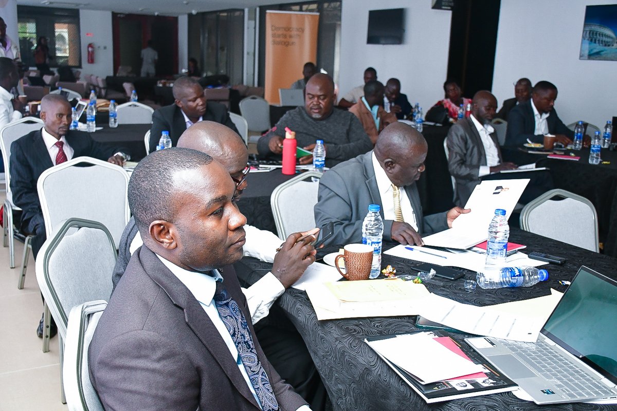 NimdUganda's tweet image. The two-day training facilitated by @IMChallengeug from 24 - 25 July will cover:
✔️The political context and the impact of digital communication in the modern era.
✔️The current state of disinformation in Uganda
✔️Local Fact-Checkers and Online Platforms
#Tuongea #LetPeaceLeadUG