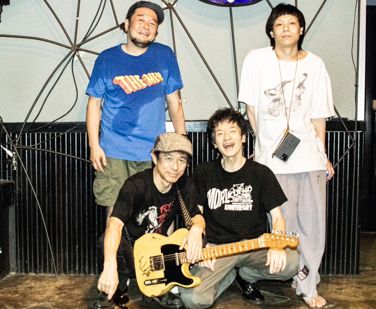 CLUBQue's tweet image. ＼🎫本日一般＆配信発売✨／
9/30 [TUE]
“#3931 SPECIAL !【Que&apos;s BIRTHDAY祭!!】～ピーズ“ワンマン”～”

ピーズ -oneman-

⏰OPEN 18:15／START 19:00
🎫￥4,000 [+1D]
Que店頭 [16:00～21:00]
LivePocket,イープラス 7/27～
📺￥3,000 7/27 19:00～

▼詳しくはこちら▼
clubque.net/schedule/11254/